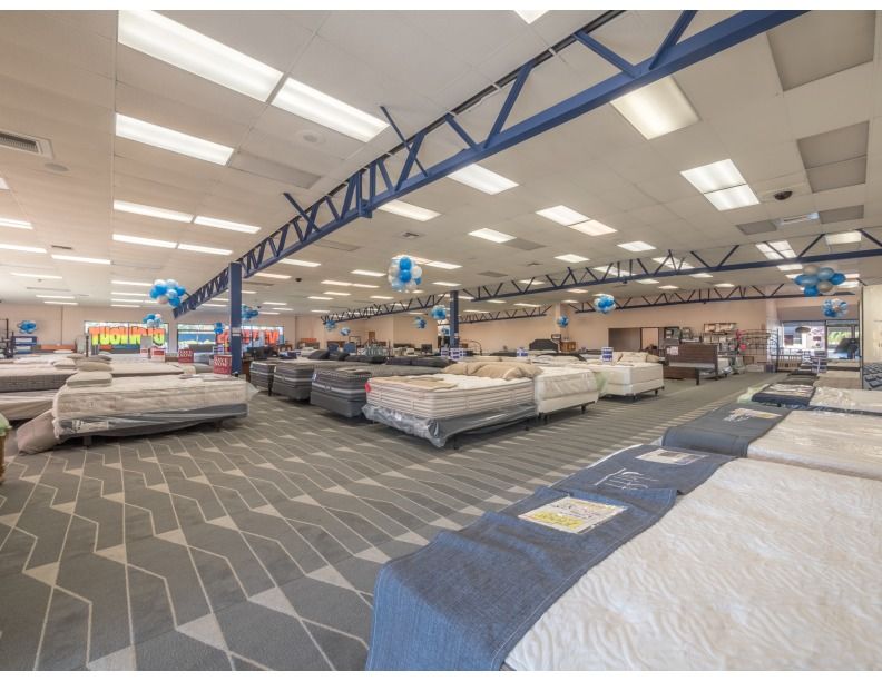 Prime Ventura Retail : 4051 E. Main Street, Ventura, CA 93003